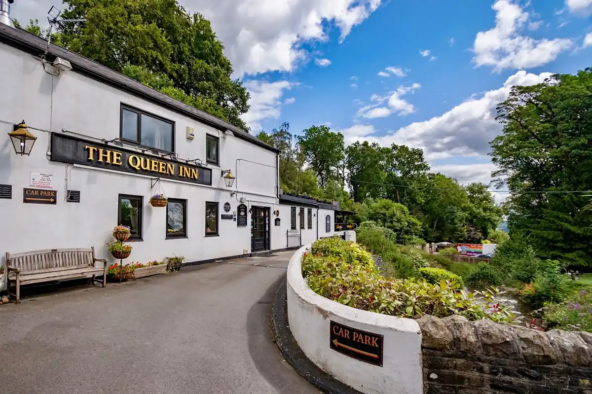 Front of The Queen Inn